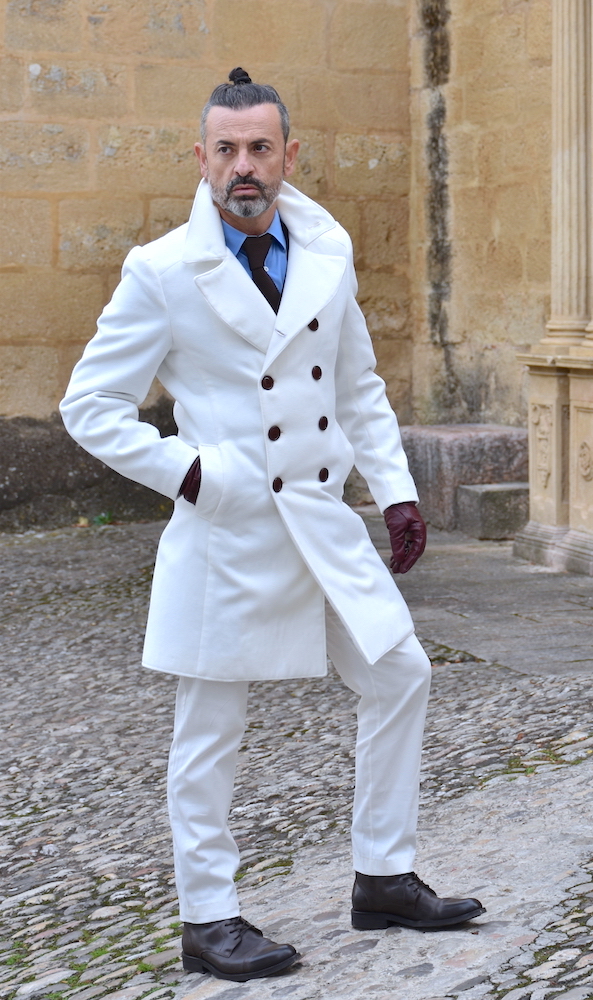 abrigo-blanco-hombre-422gac-1.jpg