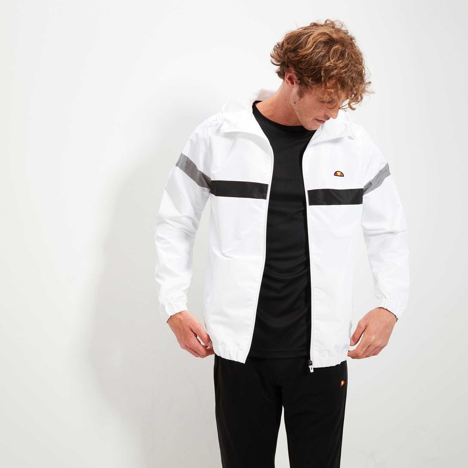 chaqueta-blanca-hombre-299oek-1.jpg